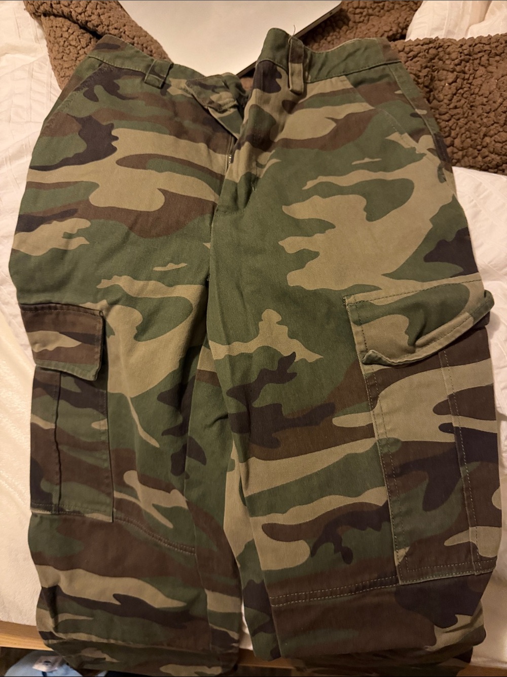 Forever 21 Women's Camo Cargo Pants - Green/Brown